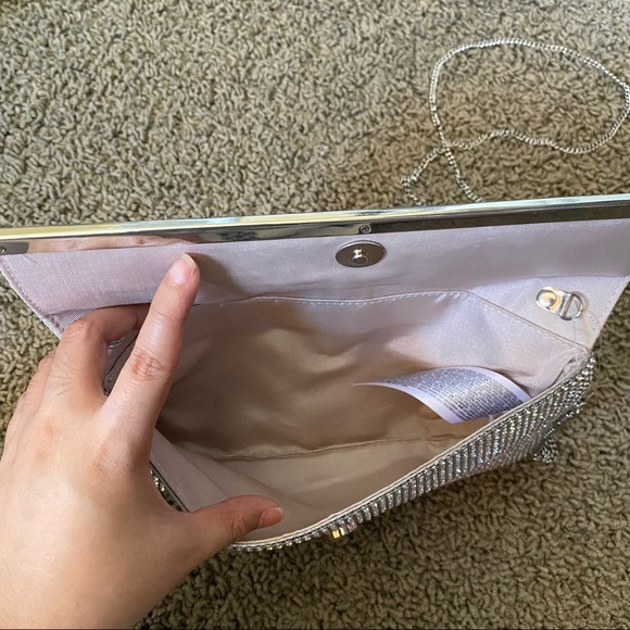 Crossbody clutch - Picture 7 of 10